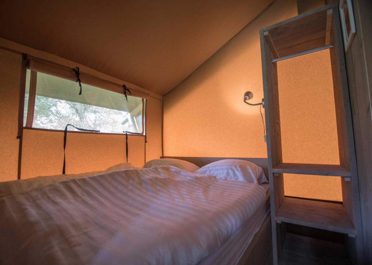 Glamping Renswoude Hotel Ngoại thất bức ảnh